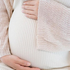 不仅再次成🌿🐧为最热销的子品牌🦙🐹旗舰机，甚至把母💞品牌们拉上来🍖比，它的🇧🇴